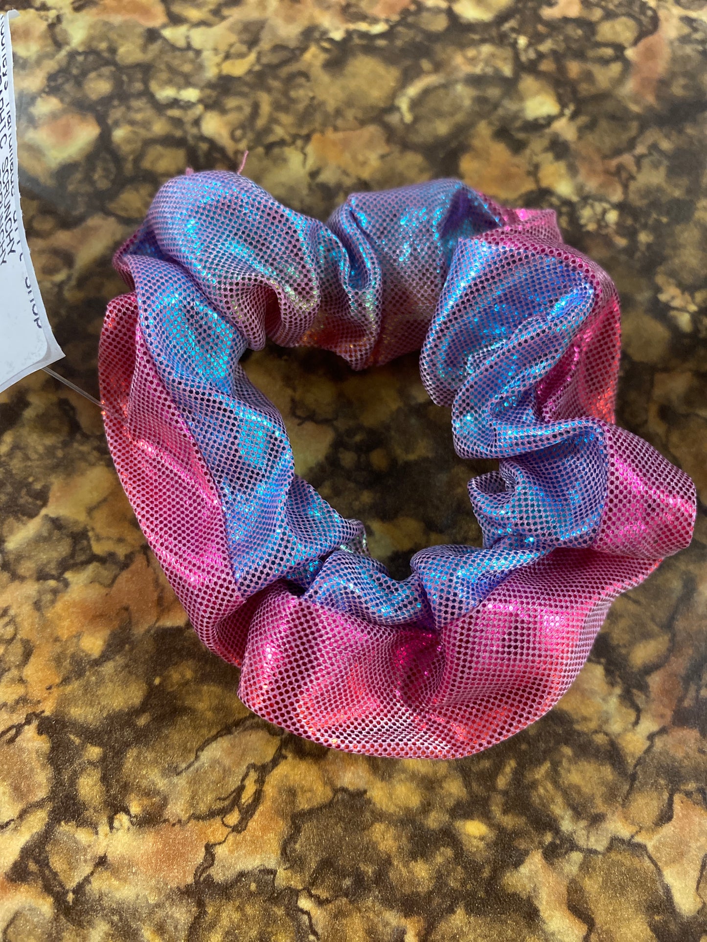 HOLOGRAPHIC SCRUNCHIE PURPLR RED