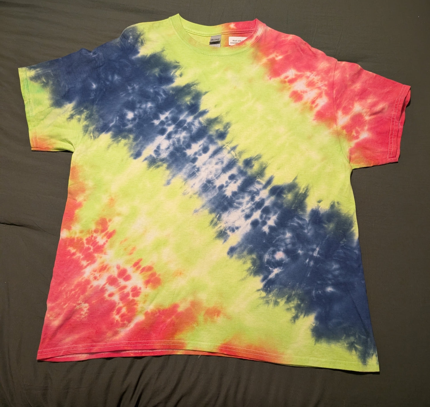 TYE DYED T SHIRT XL