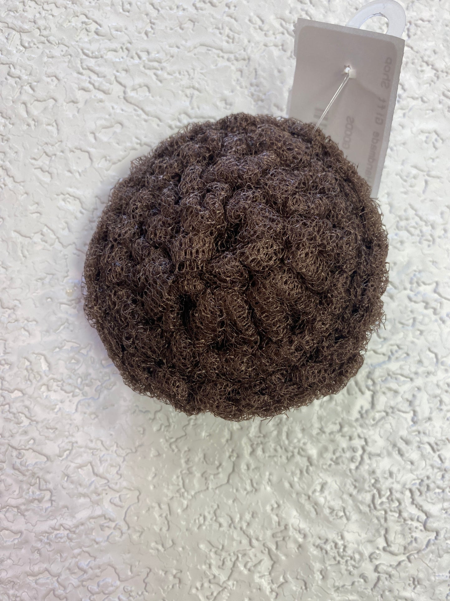 BROWN DISH SCRUBBIE