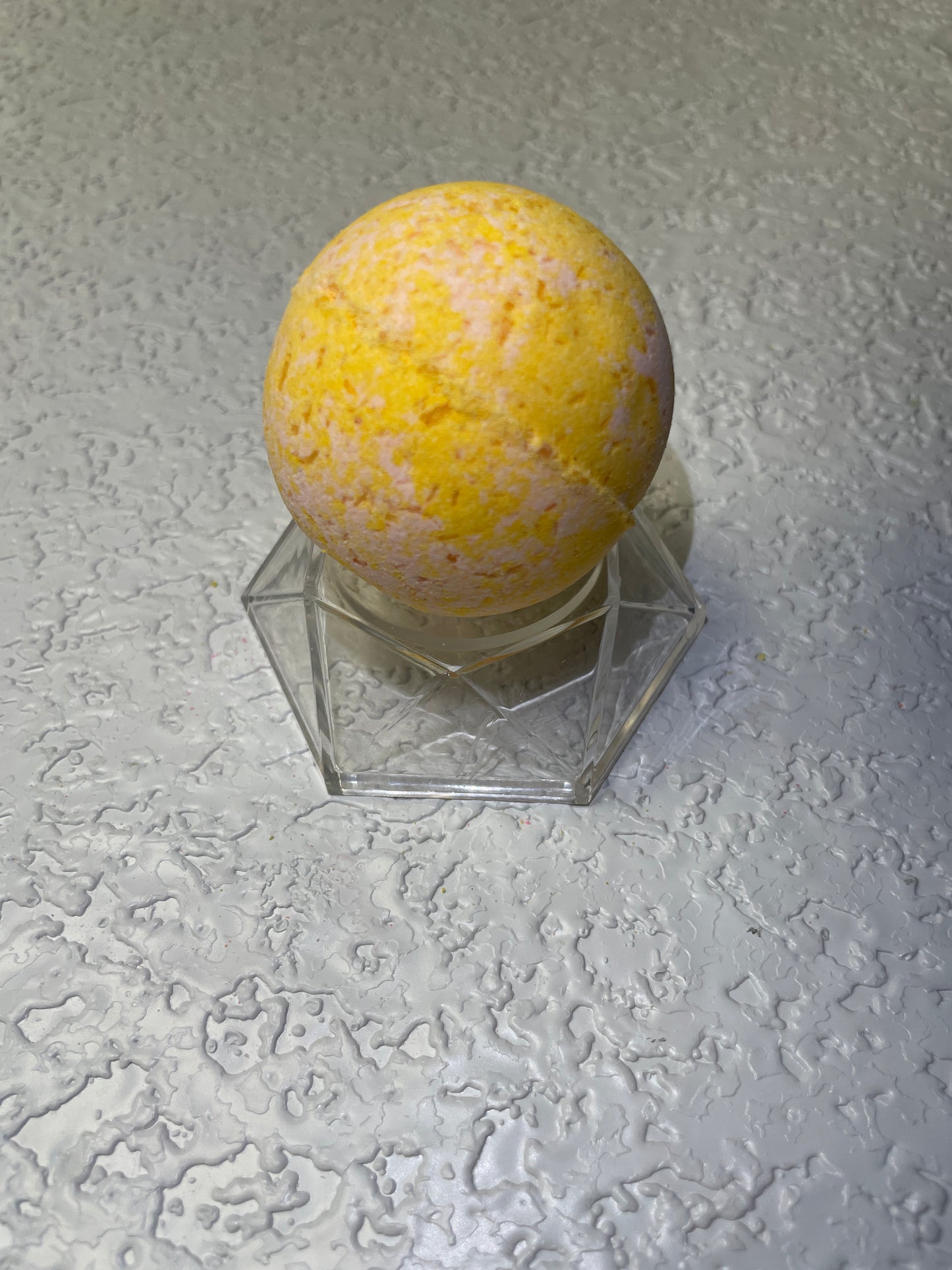 BATH BOMBS COCONUT CREAM