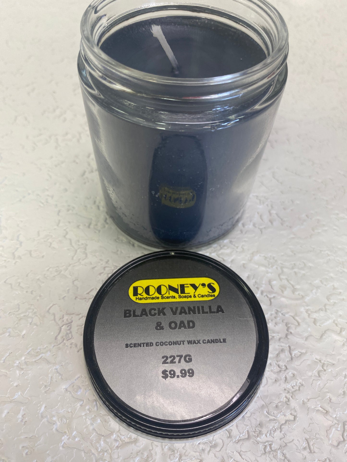 BLACK VANILLA & OUD CANDLE 227G