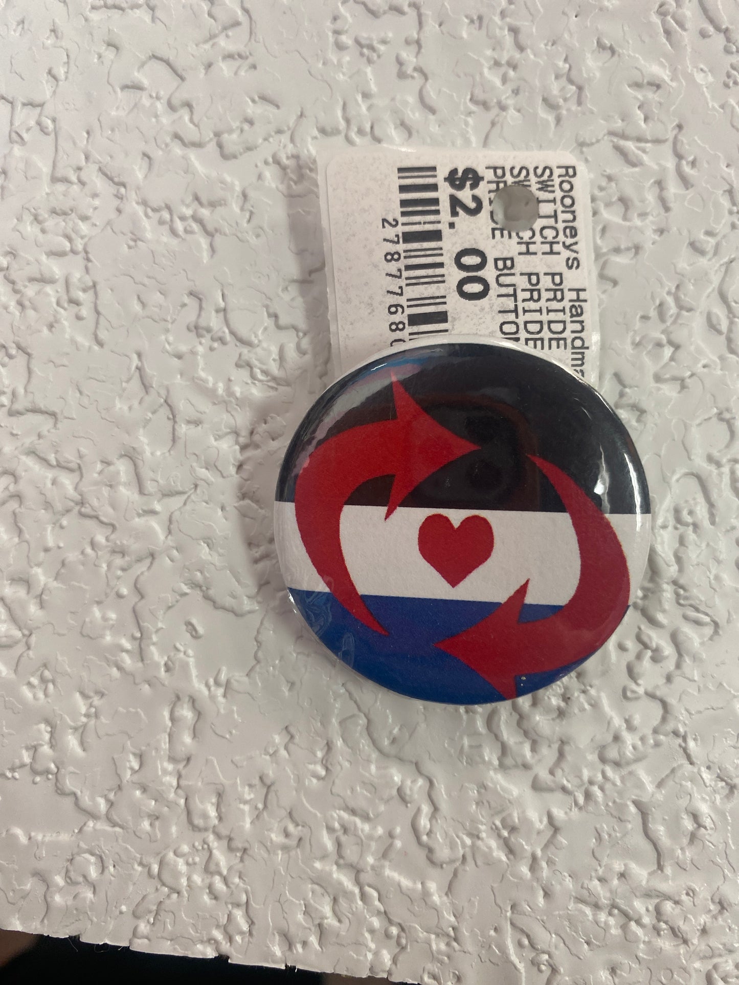 SWITCH PRIDE FLAG BUTTON