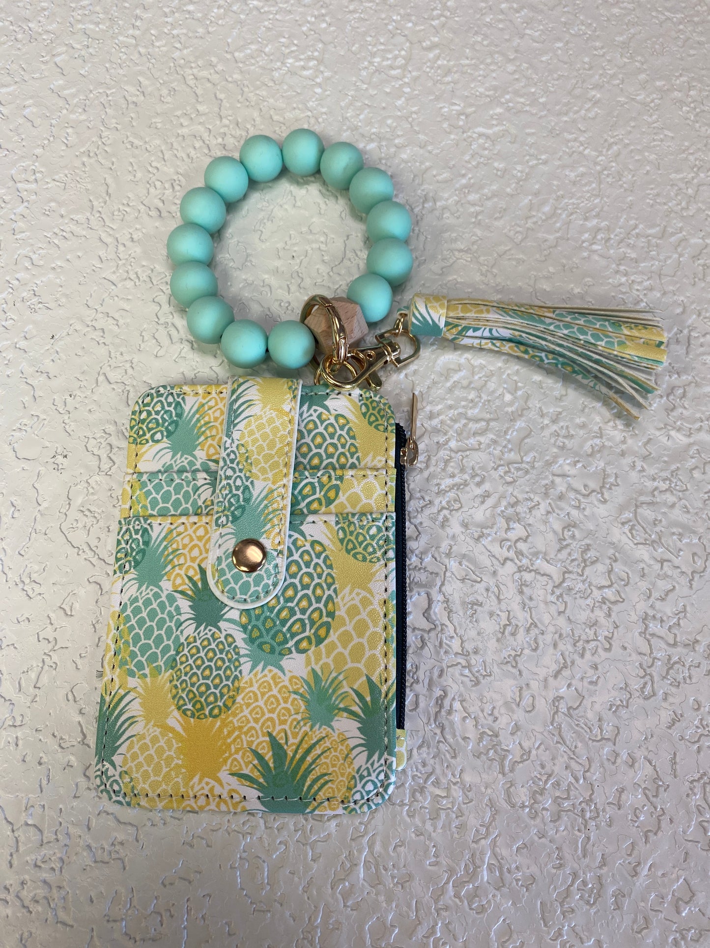 CUTE SILICONE WRISTLET WALLET PINEAPPLE PRINT