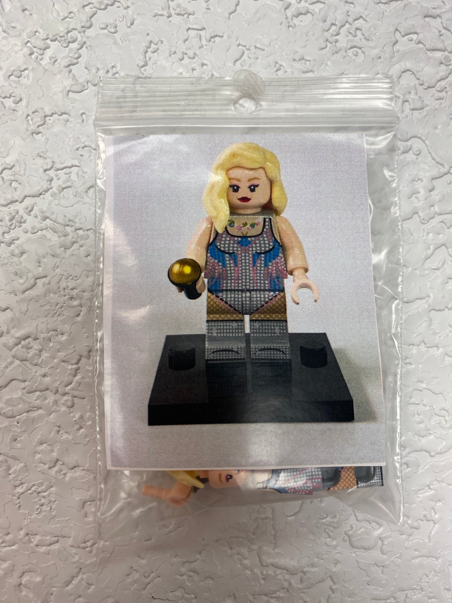 T SWIFT MINI FIGURE