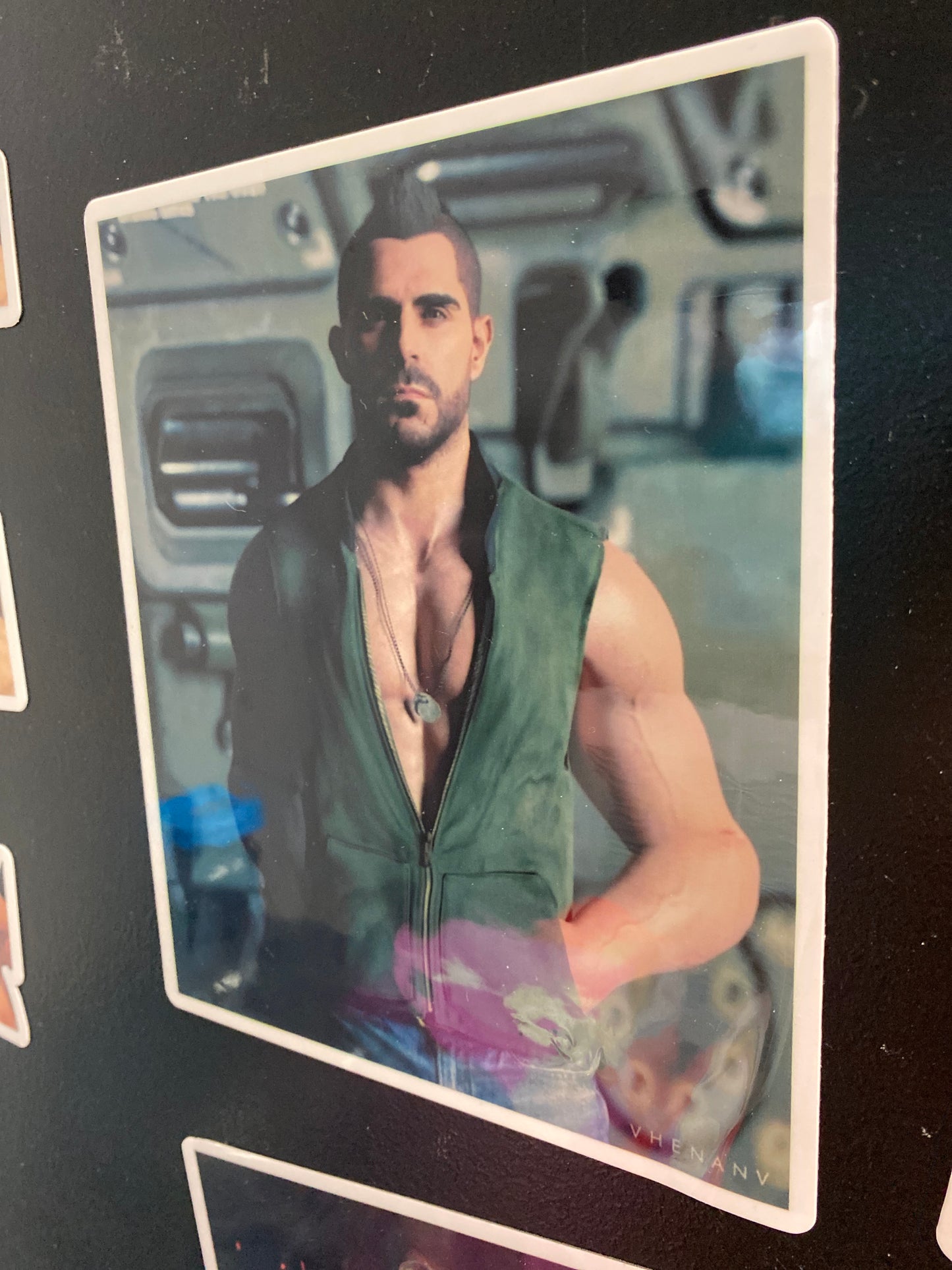 MAGNET SEXY MAN GREEN VEST LARGE