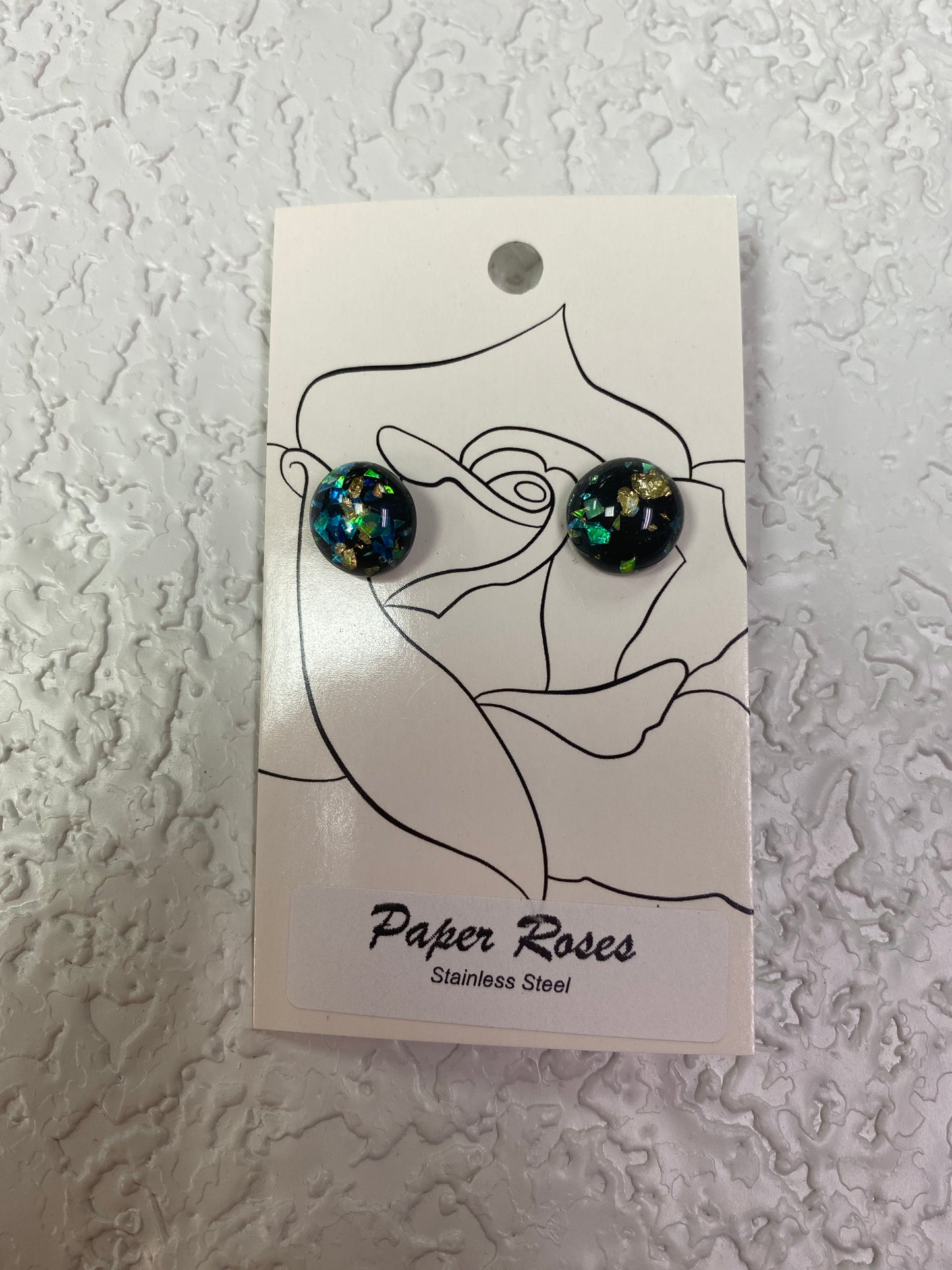 BLACK RESIN EARRINGS