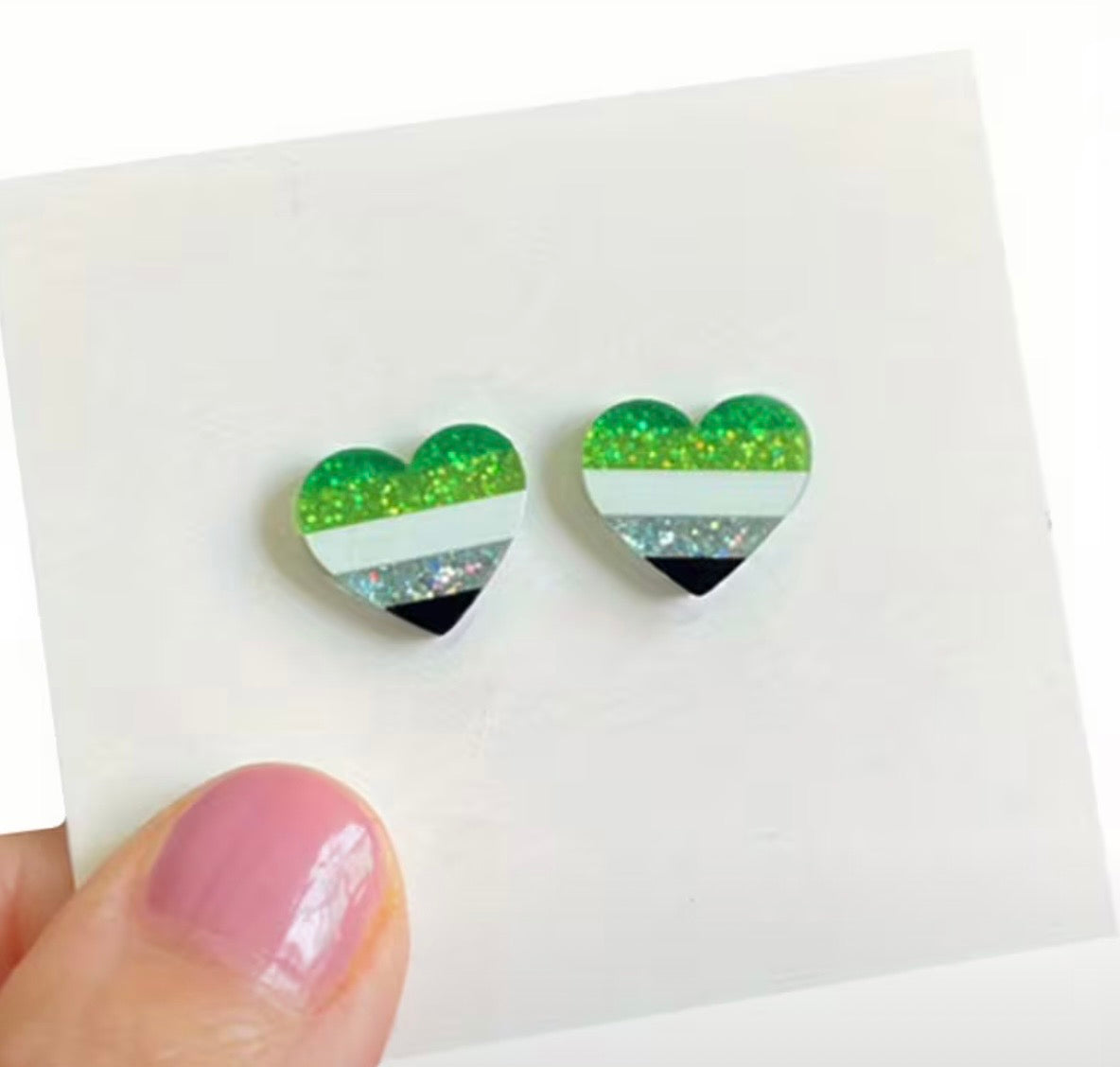 AROMATIC PRIDE HEART EARRINGS