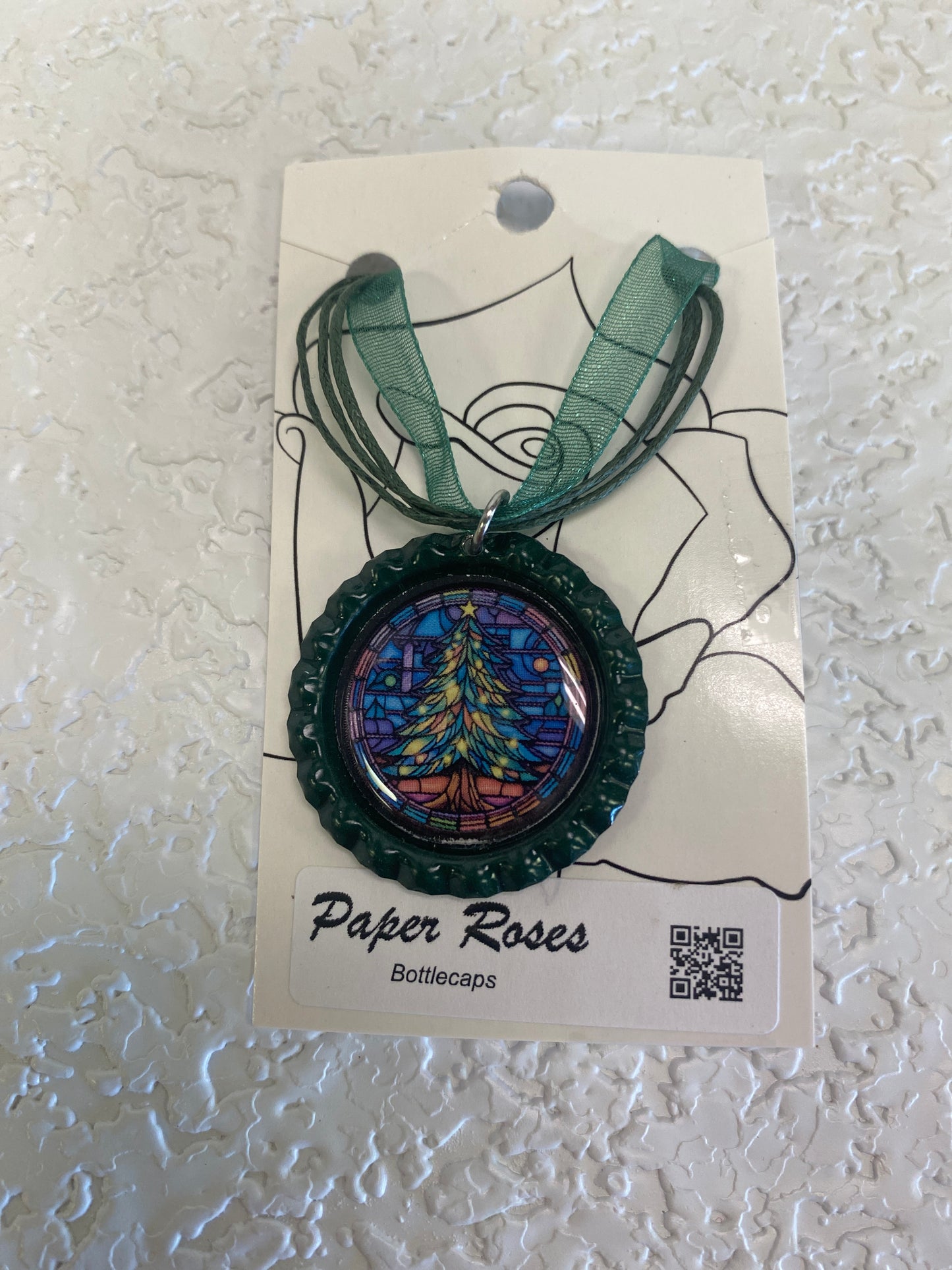 GREEN TREE BOTTLE CAP NECKLACE