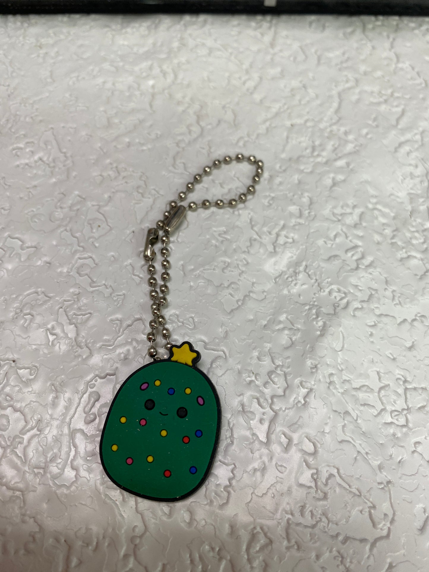 CHRISTMAS TREE KEYCHAIN