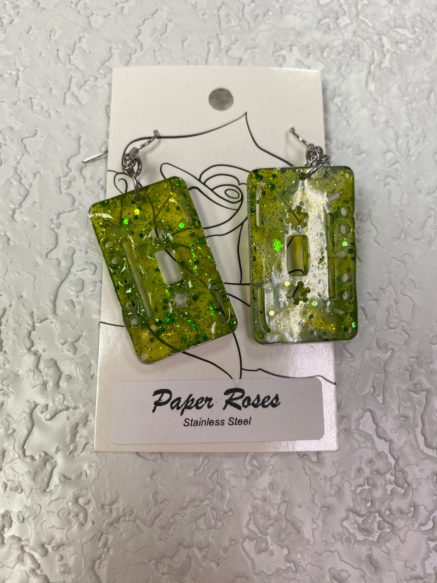 GREEN RETRO EARRINGS
