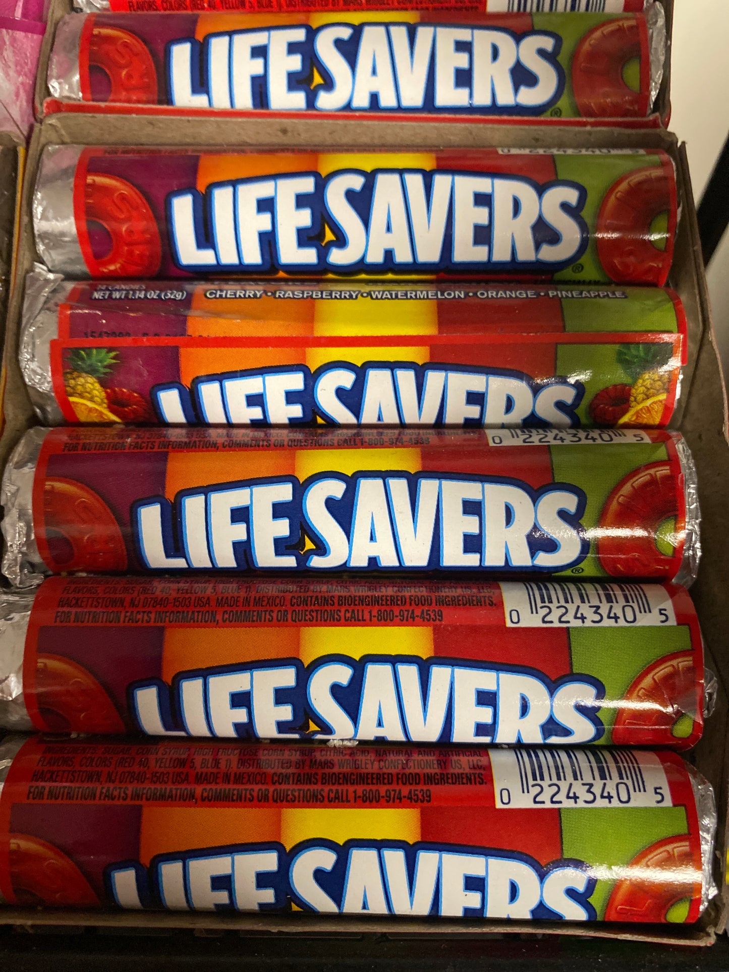 LIFESAVERS MIXED FLAVOURS ROLL