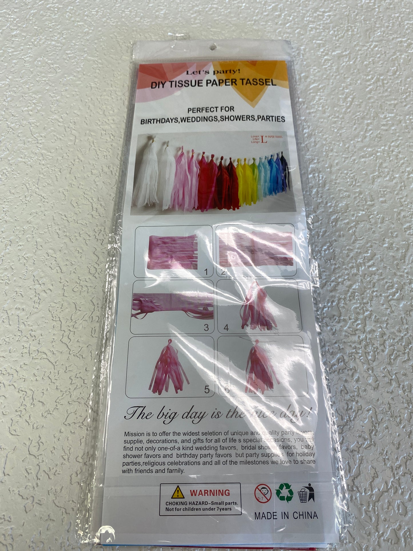 RAINBOW PAPER TASSEL 30PC