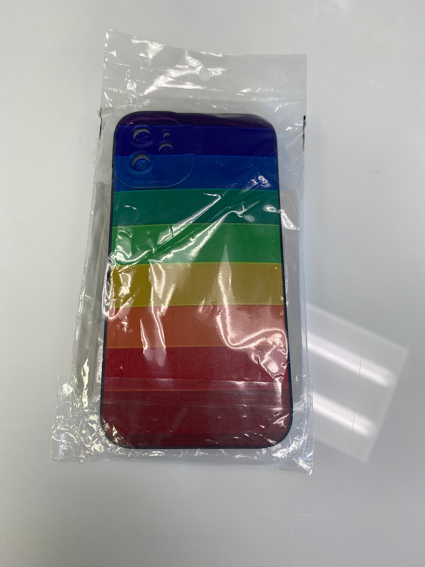 IPHONE RAINBOW PATTERN 12 PRO MAX
