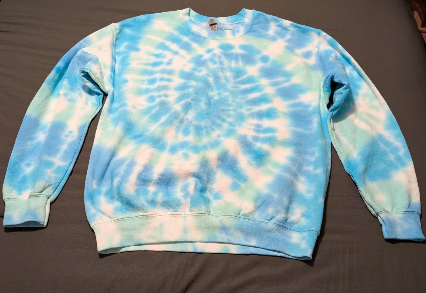 TYE DYED SWEATSHIRT MEDIUM