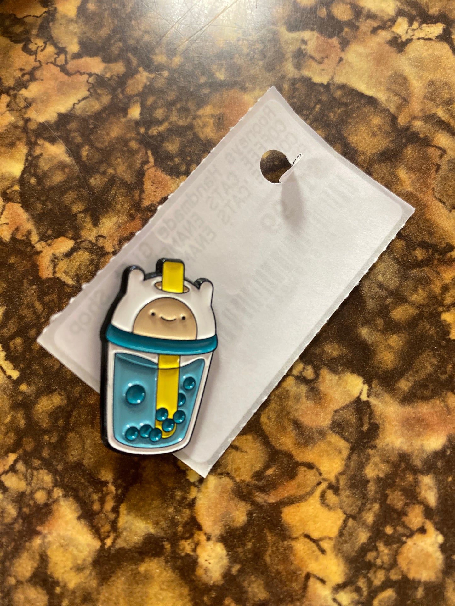 BLUE YELLOW DRINK PIN
