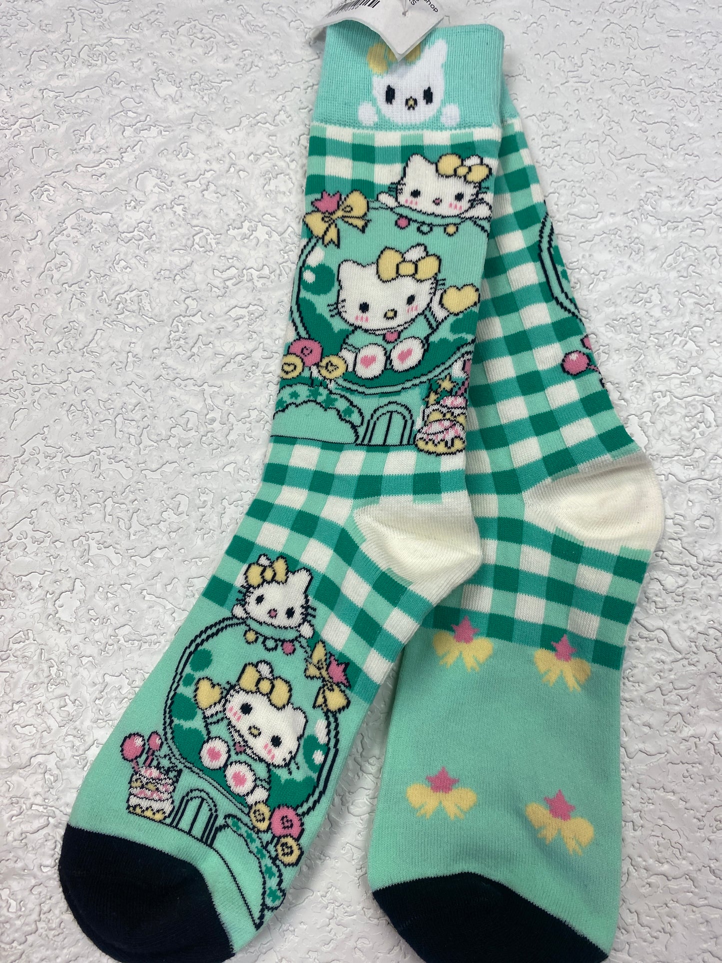 HELLO KITTY CREW SOCKS