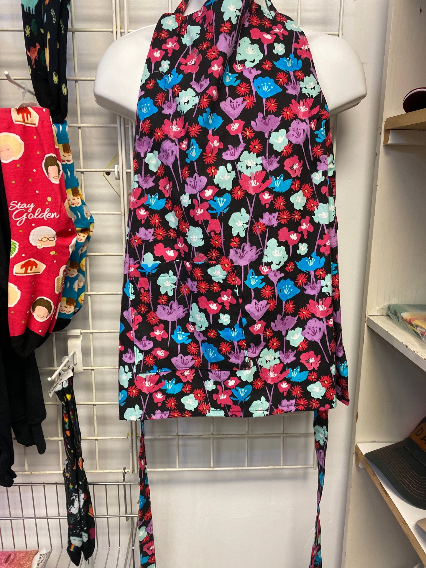 ADULT APRON
