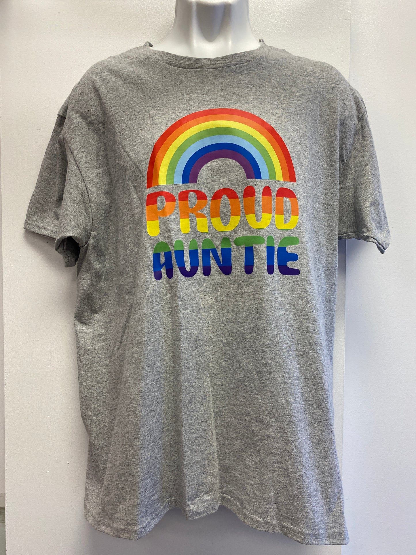 PROUD AUNTIE GREY SHIRT ADULT