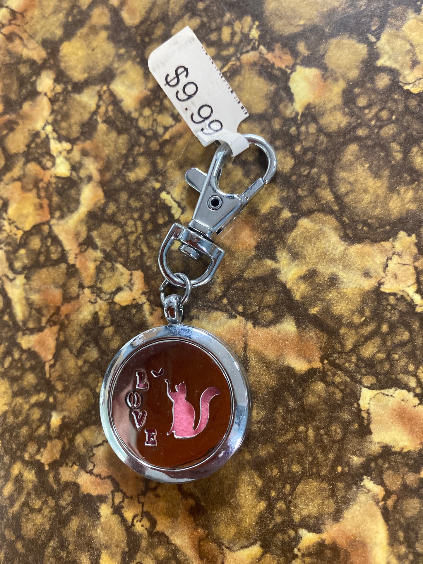 LOVE CAT DIFFUSER KEYCHAIN