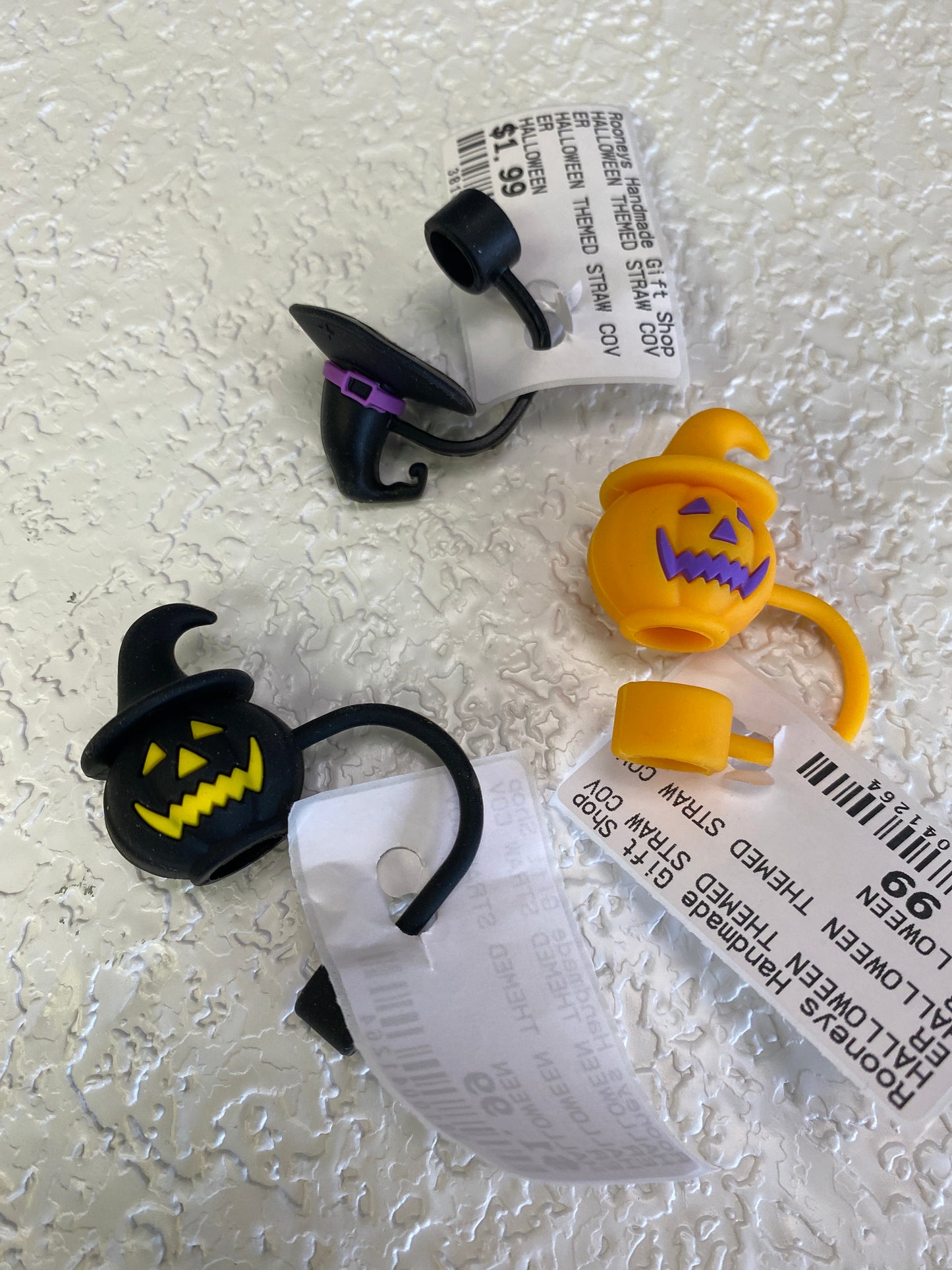 HALLOWEEN THEMED STRAW COVER