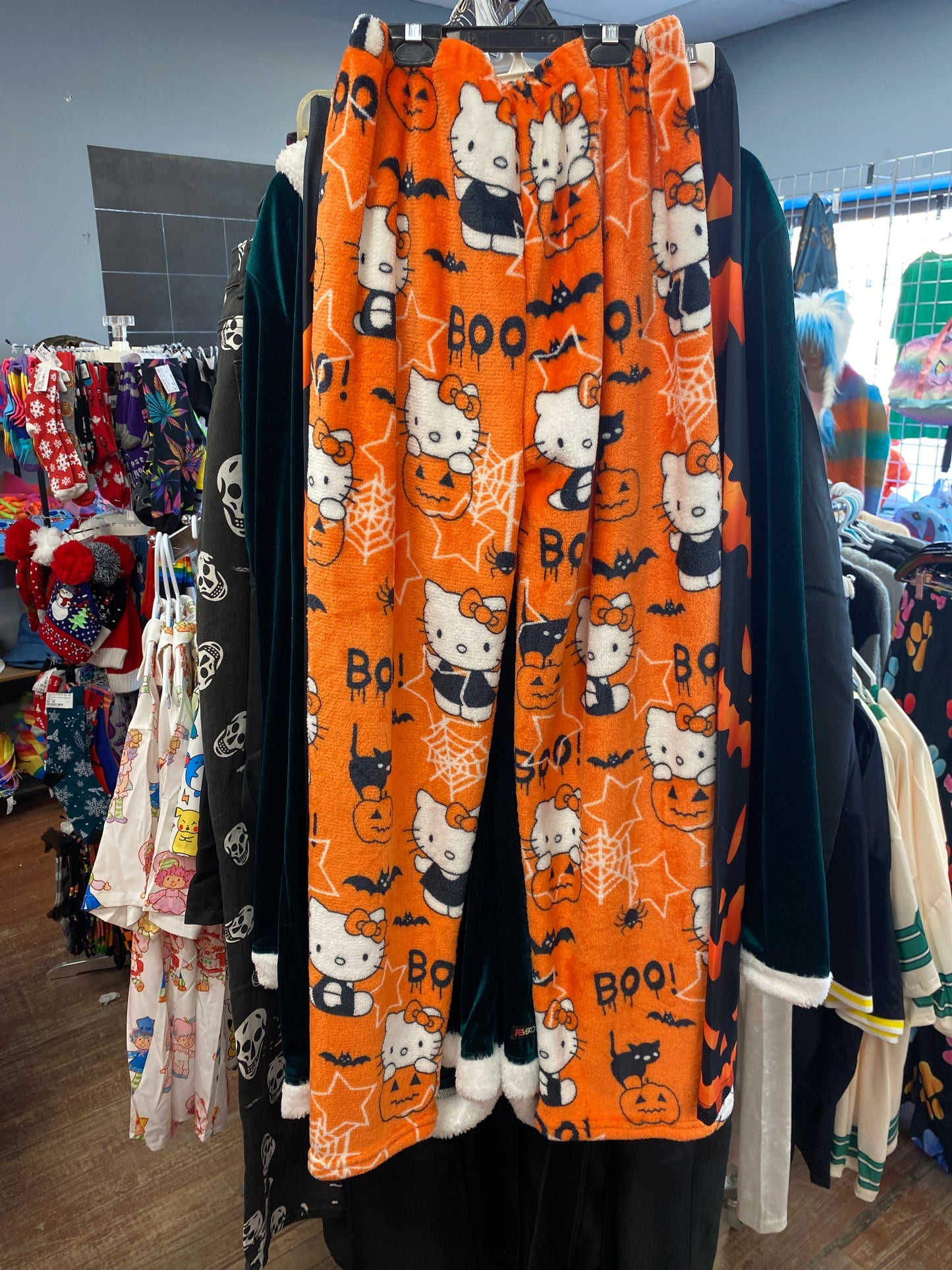 HELLO KITTY COZY FLANNEL PANTS XS