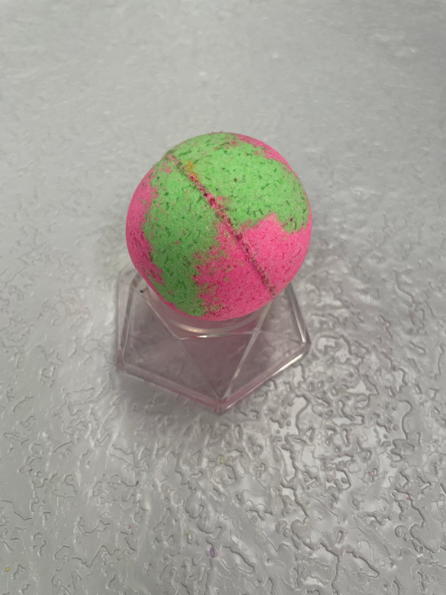 BATH BOMBS FRESH PICKED STRAWBERRIES