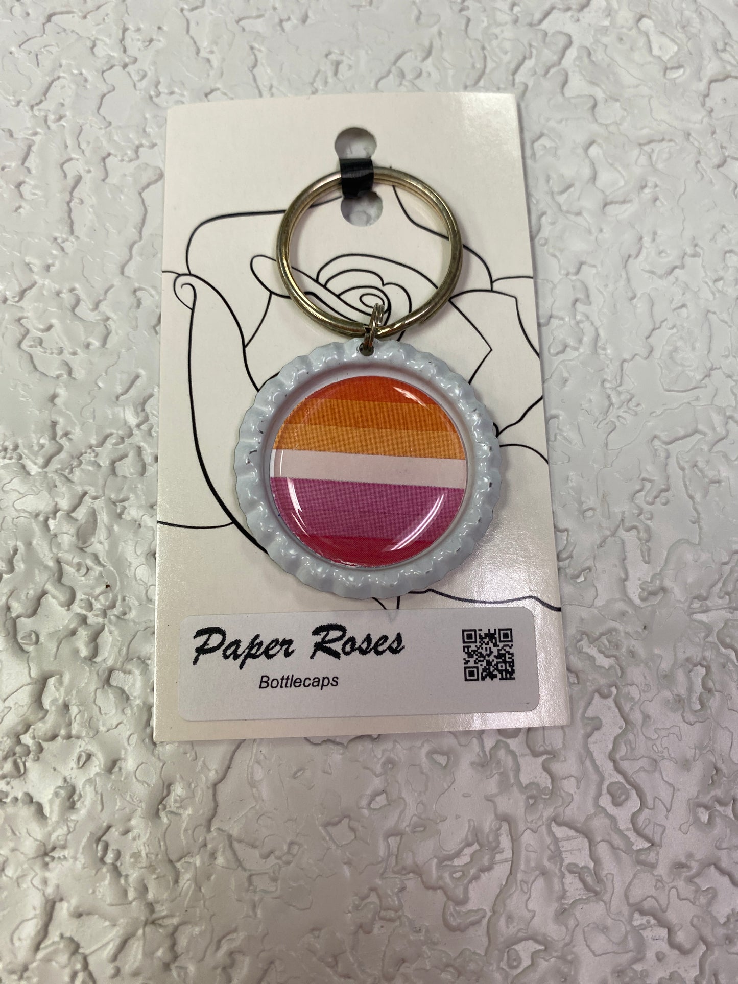 LESBIAN PRIDE BOTTLE CAP KEYCHAIN