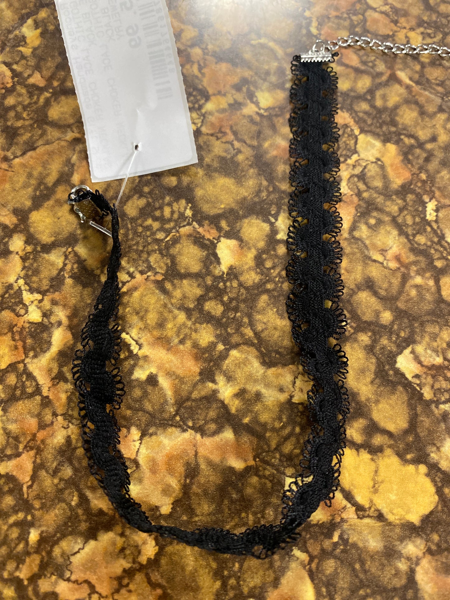 BLACK LACE CHOKER