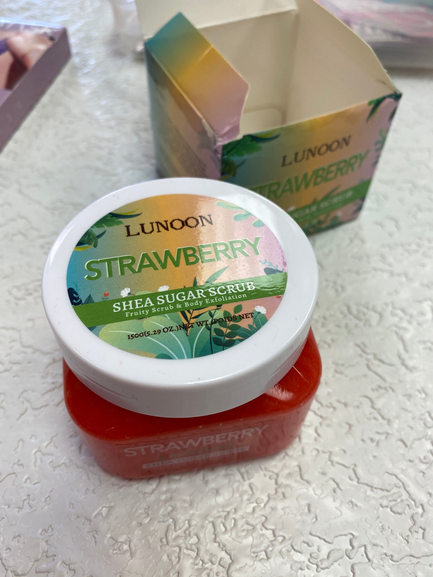 STRAWBERRY SHEA SUGAR SCRUB