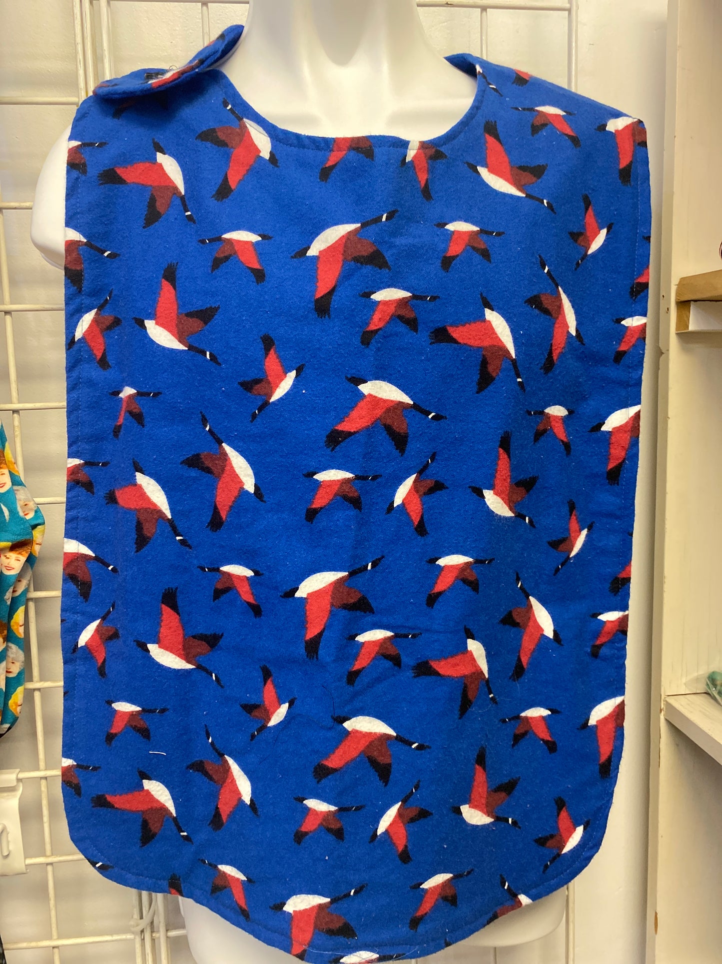 LARGE REVERSIBLE BIB