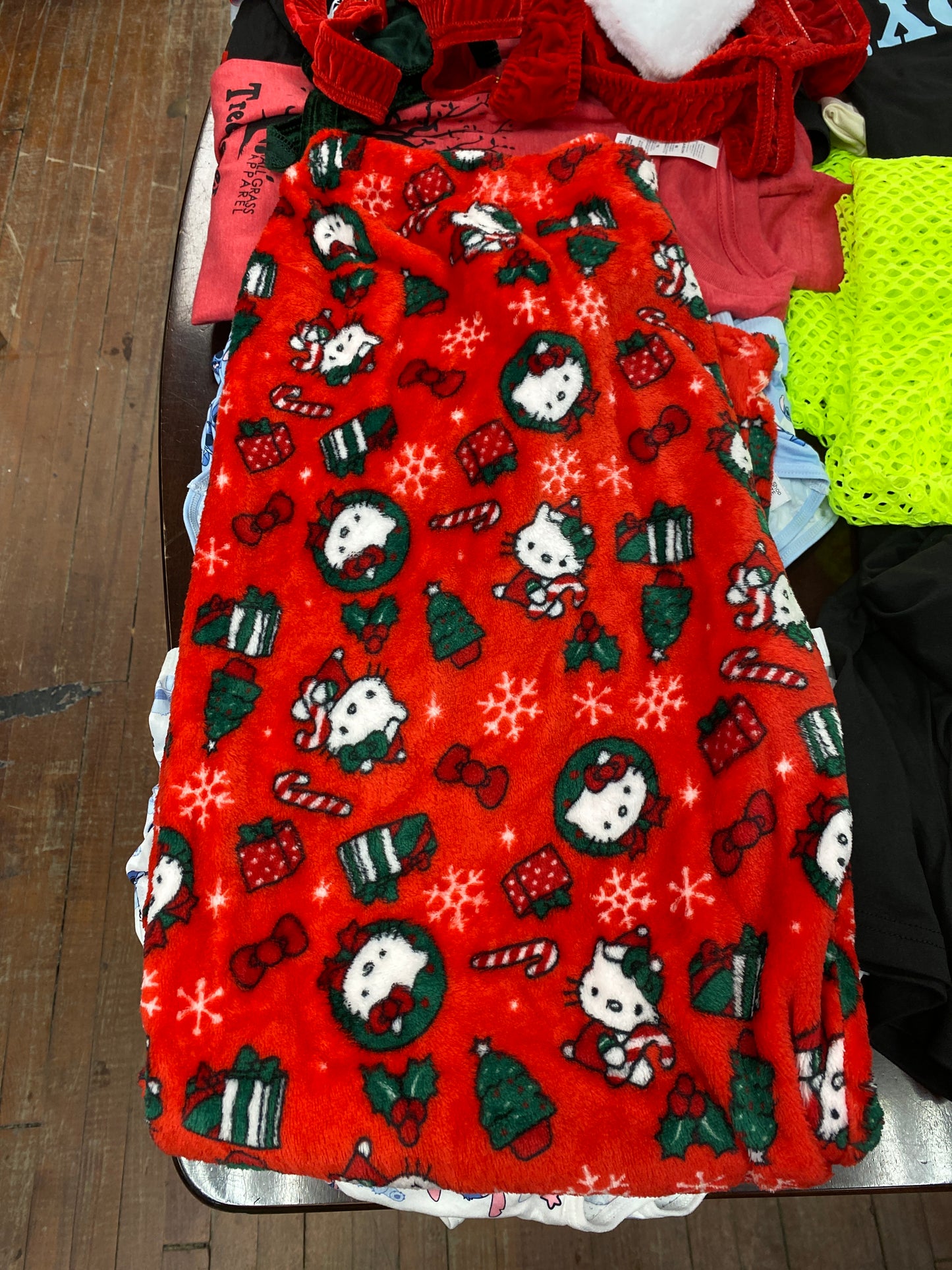 HELLO KITTY FLEECE CHRISTMAS PANTS XXL