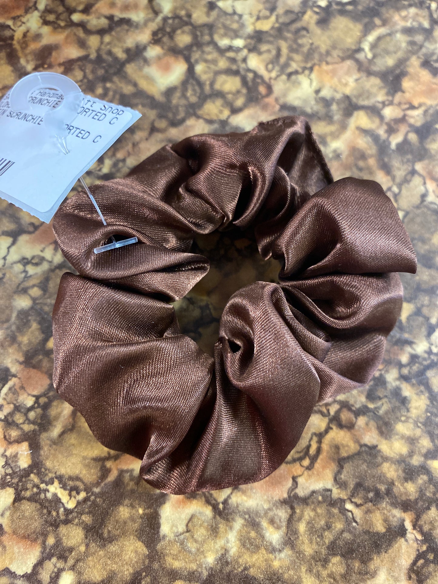 SATIN SCRUNCHIE DARK BROWN