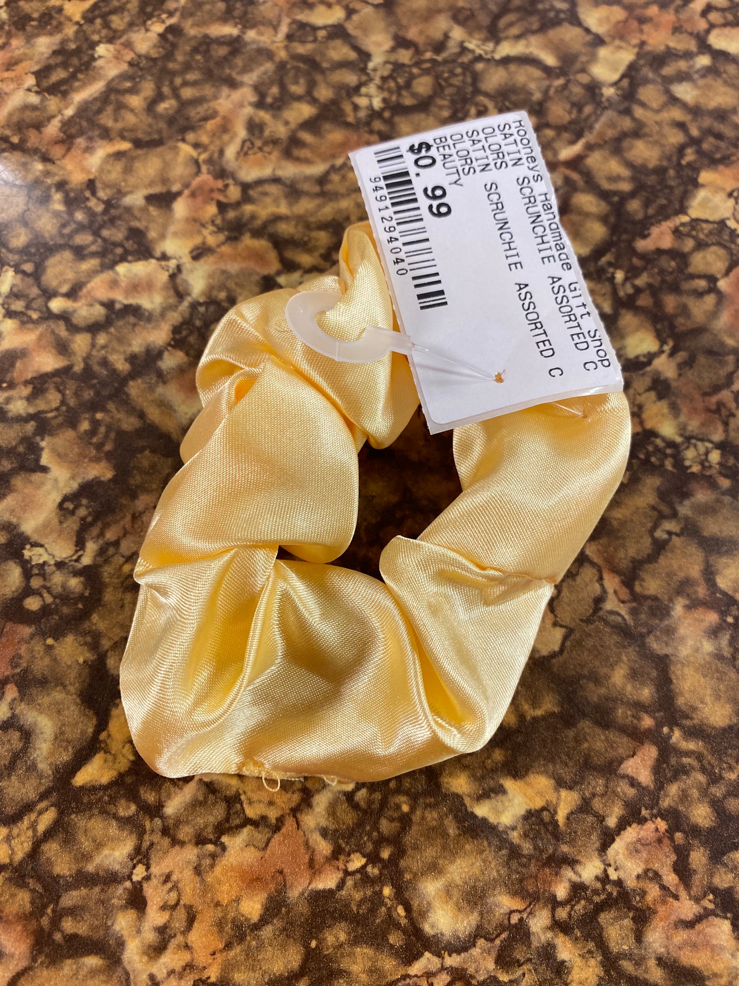 SATIN SCRUNCHIE CREAM