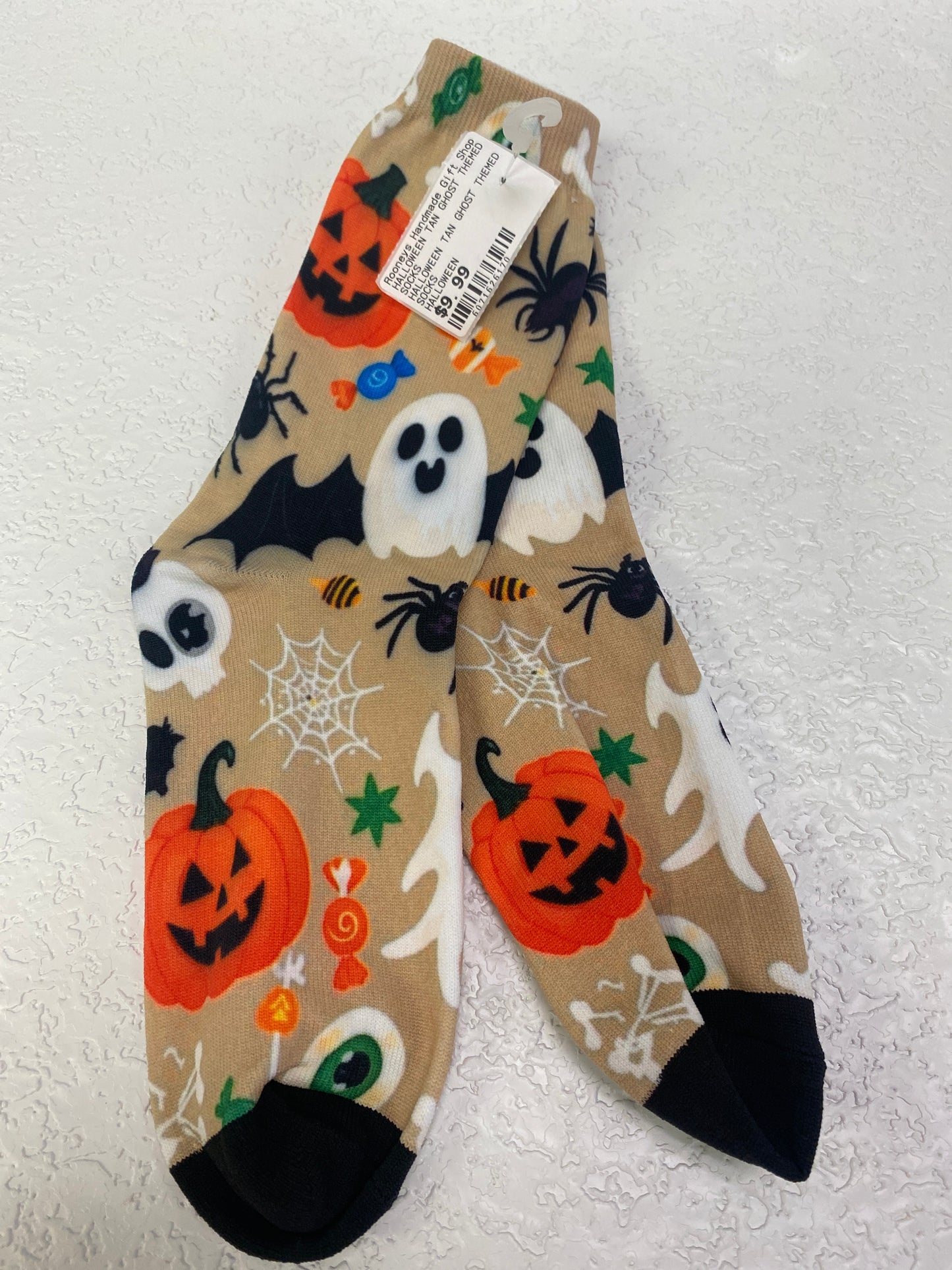 HALLOWEEN TAN GHOST THEMED SOCKS