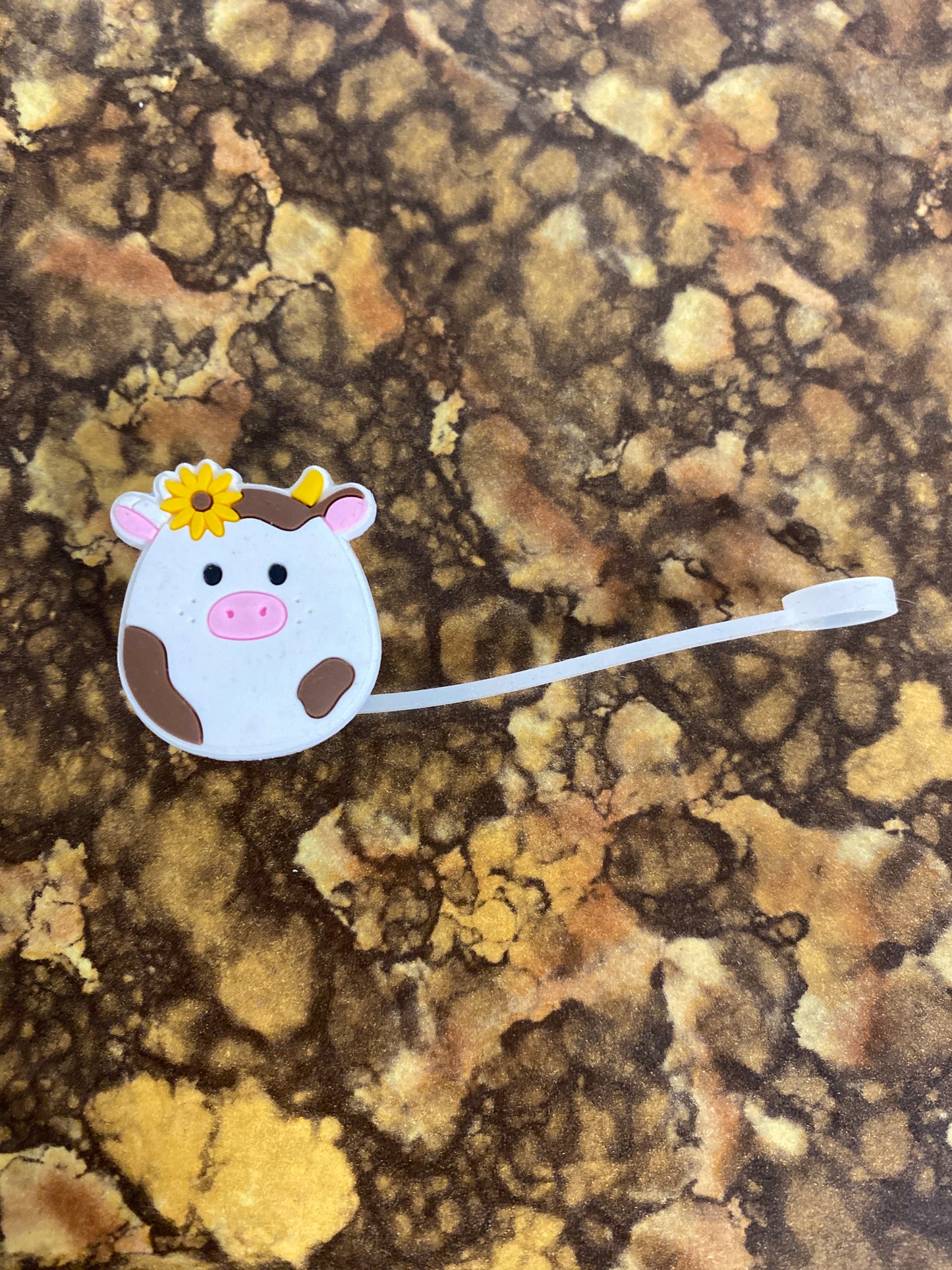 BROWN FLOWER COW STRAW COVER