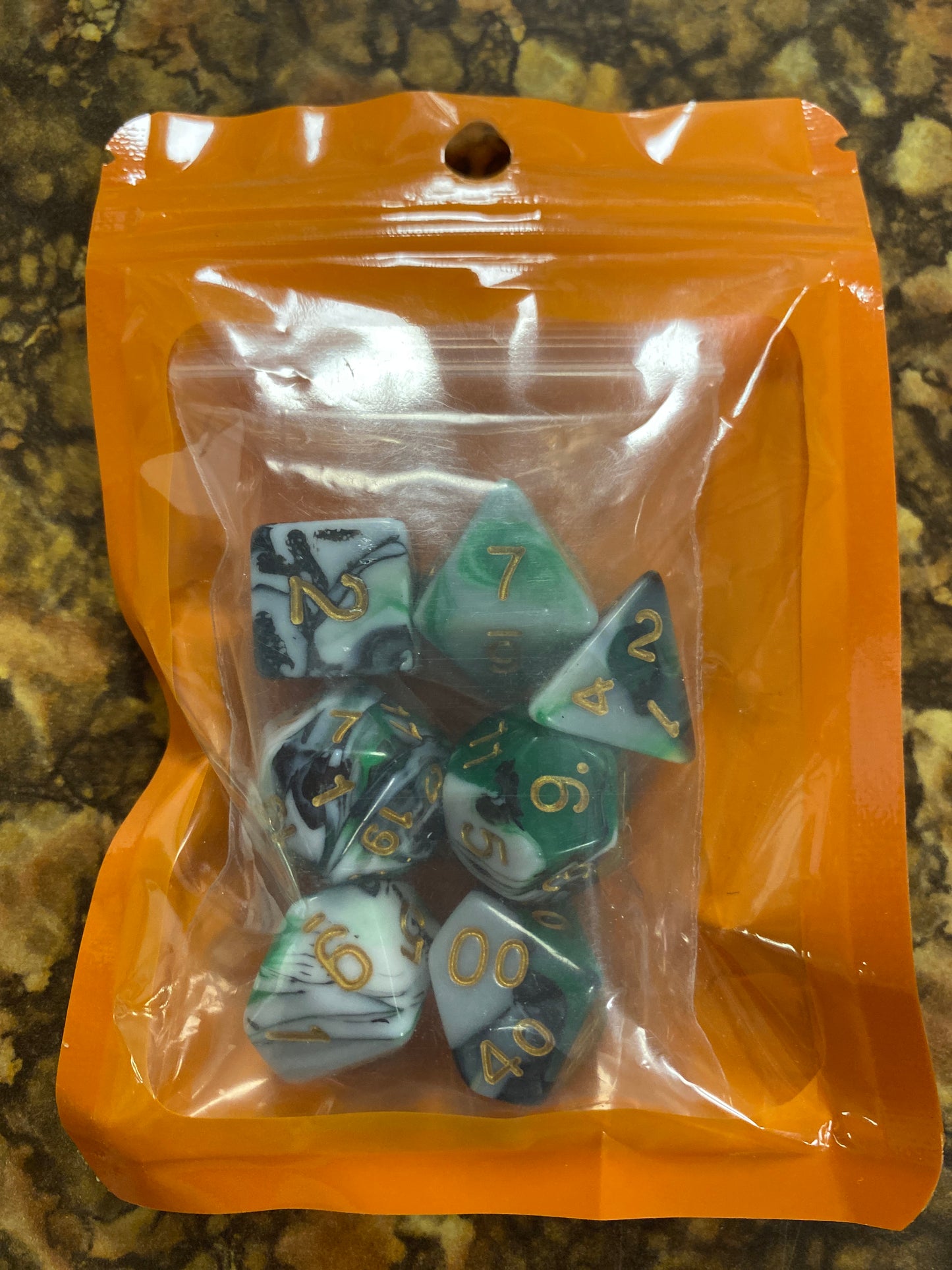 DD DICE A ROMANTIC PRIDE