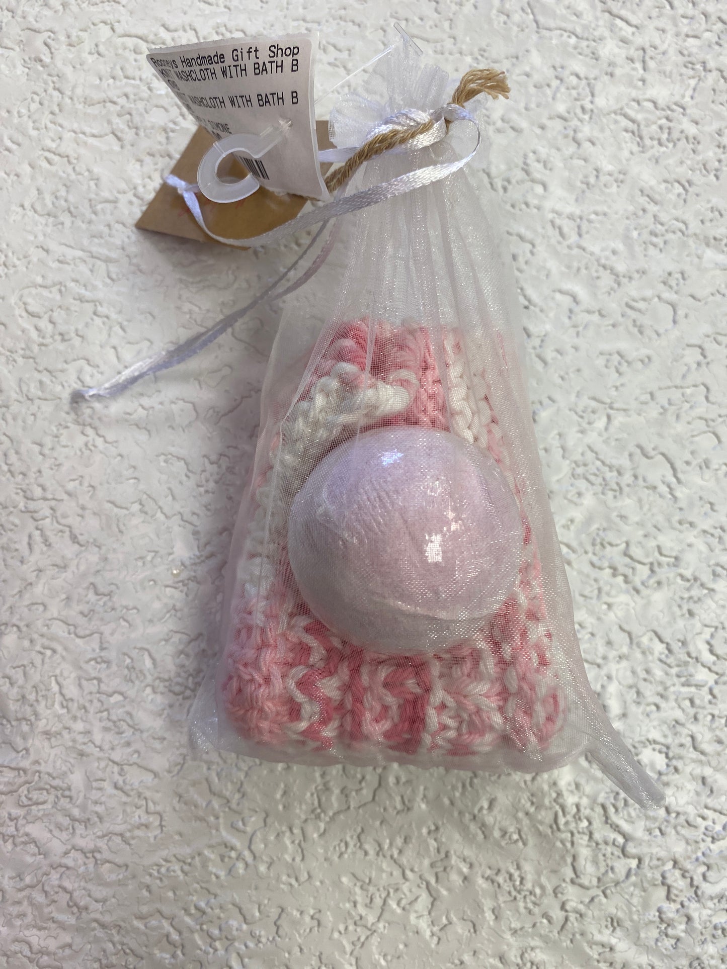 KNIT WASHCLOTH WITH BATH BOMB