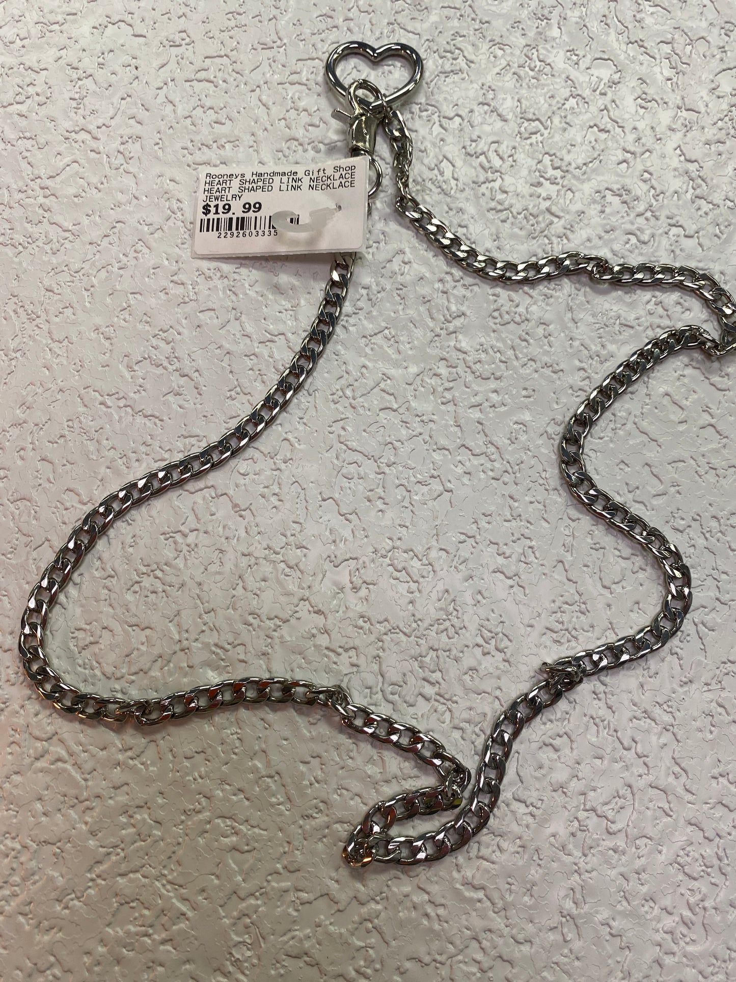 HEART SHAPED LINK NECKLACE