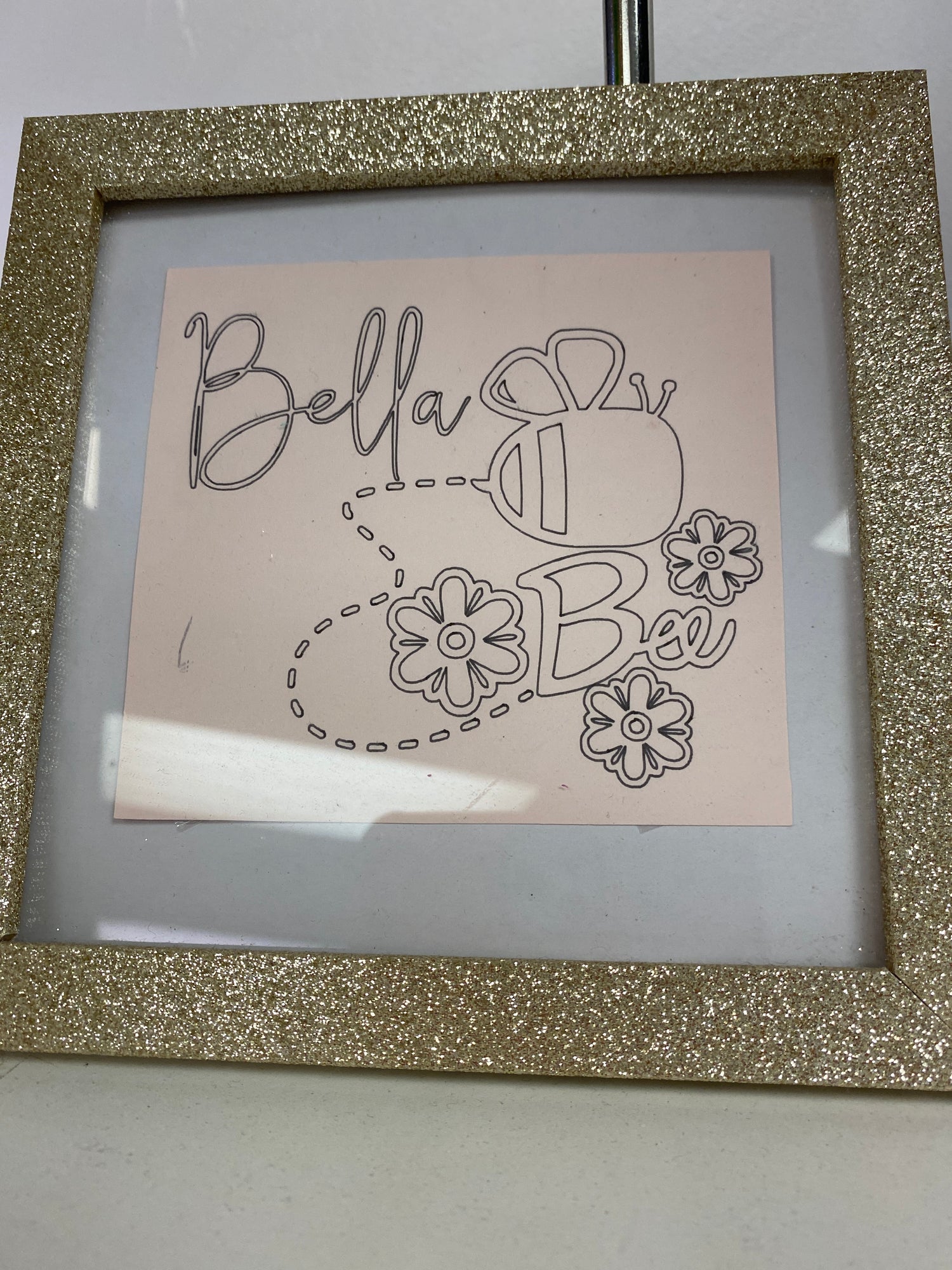 VENDOR BELLA BEE