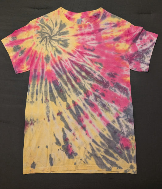TYE DYED T SHIRT SMALL