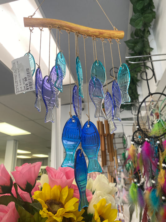 BLUE GLASS FISH WIND CHIMES