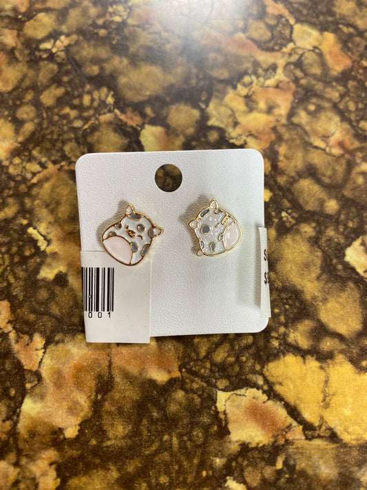GREY PIG EARRINGS