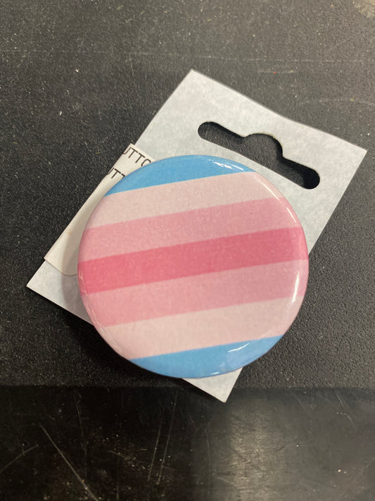 TRANS FEM PRIDE FLAG BUTTON