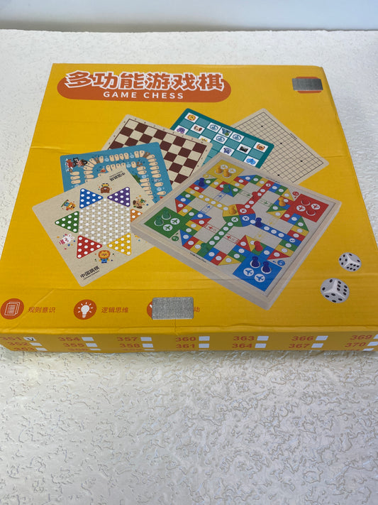 BOARD GAMES & ACCESSORIES SET