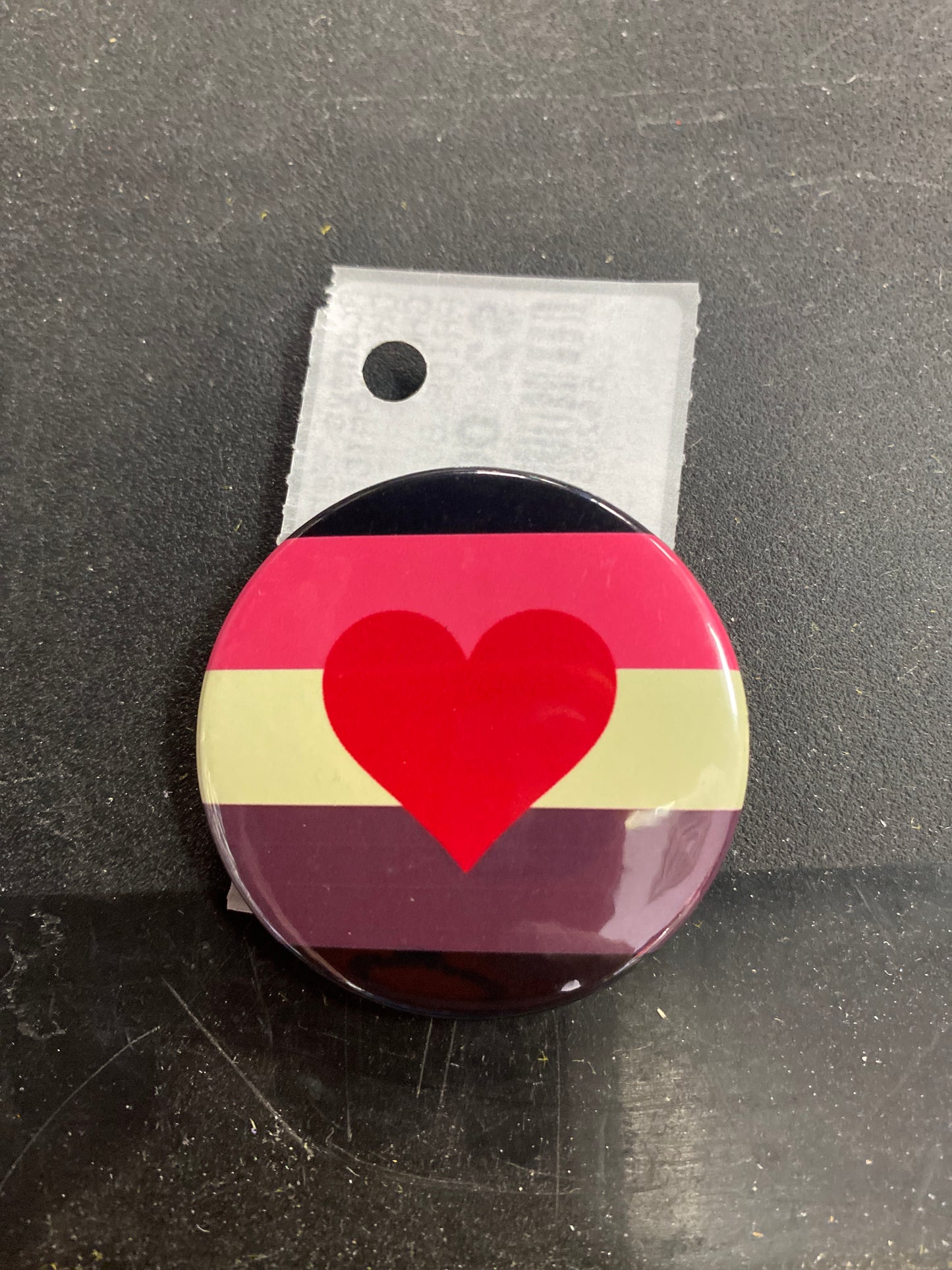 CHUB PRIDE FLAG BUTTON