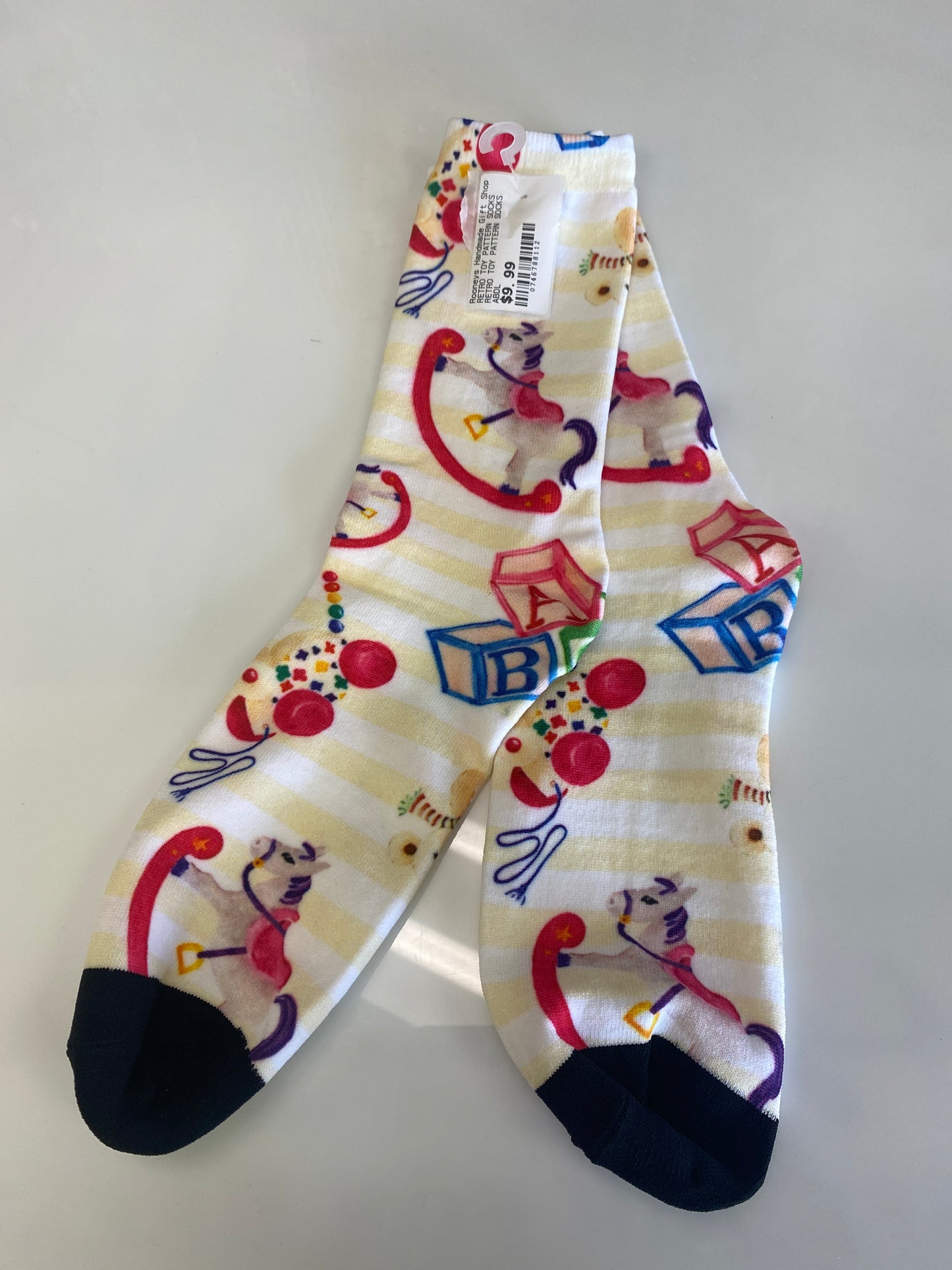 RETRO TOY PATTERN SOCKS
