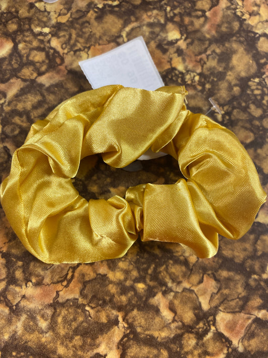 SATIN SCRUNCHIE MEDIUM GOLD