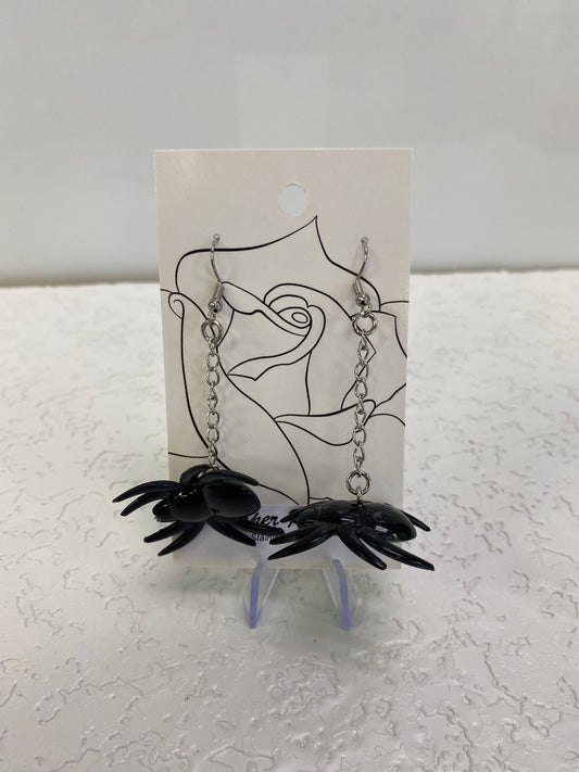SPIDER DANGLING EARRINGS