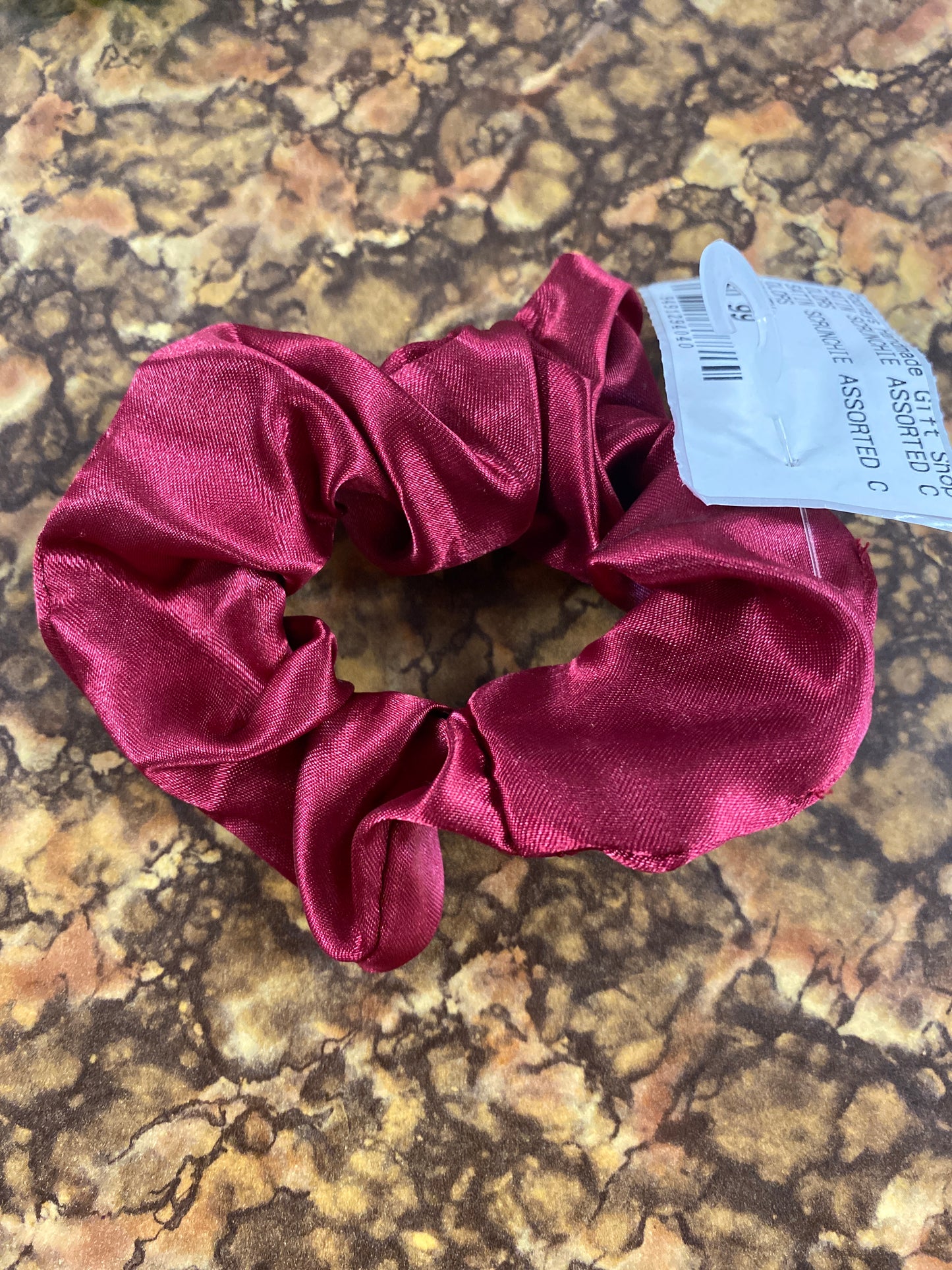 SATIN SCRUNCHIE DARK RED