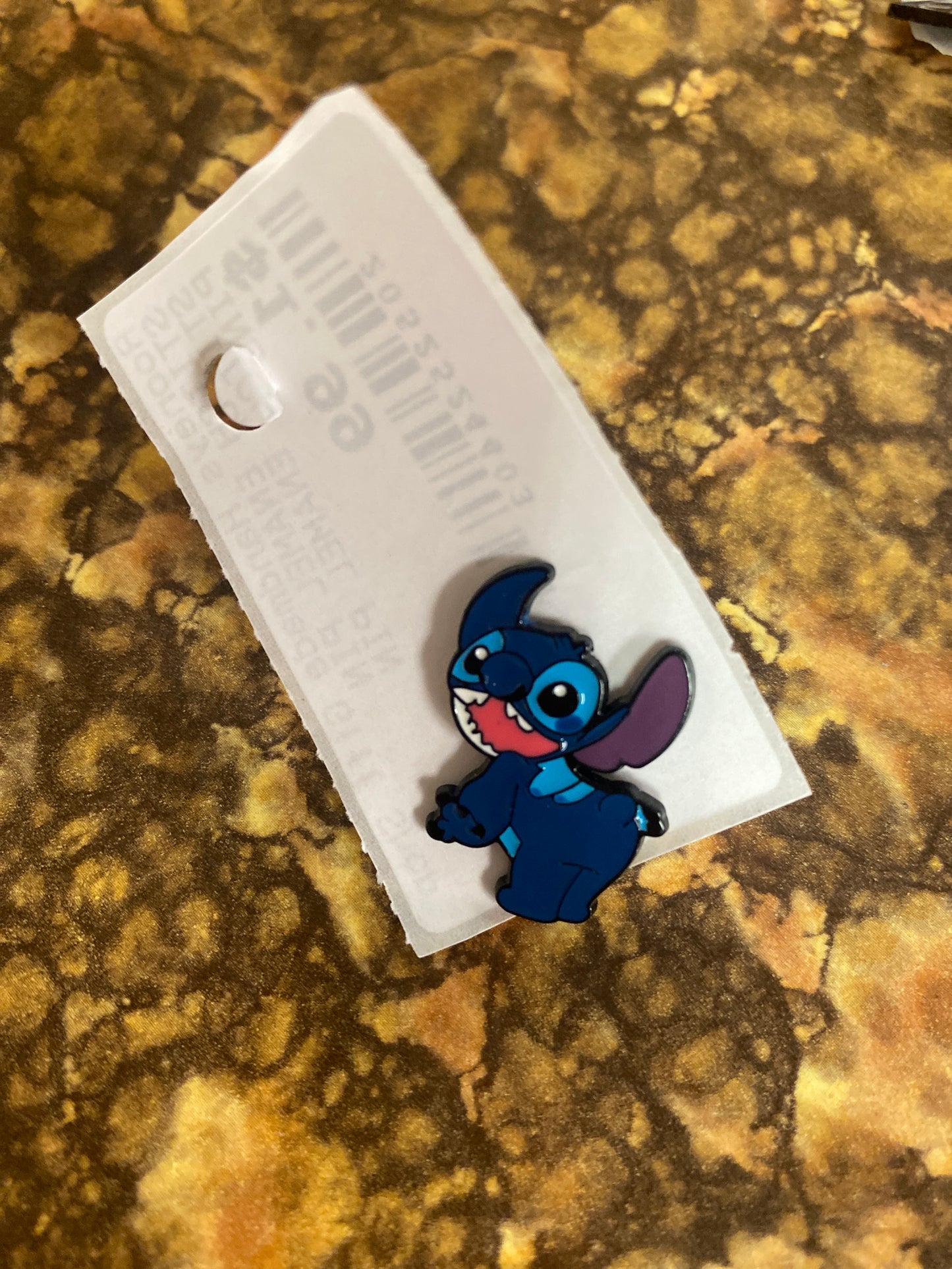 STITCH HAPPY PIN